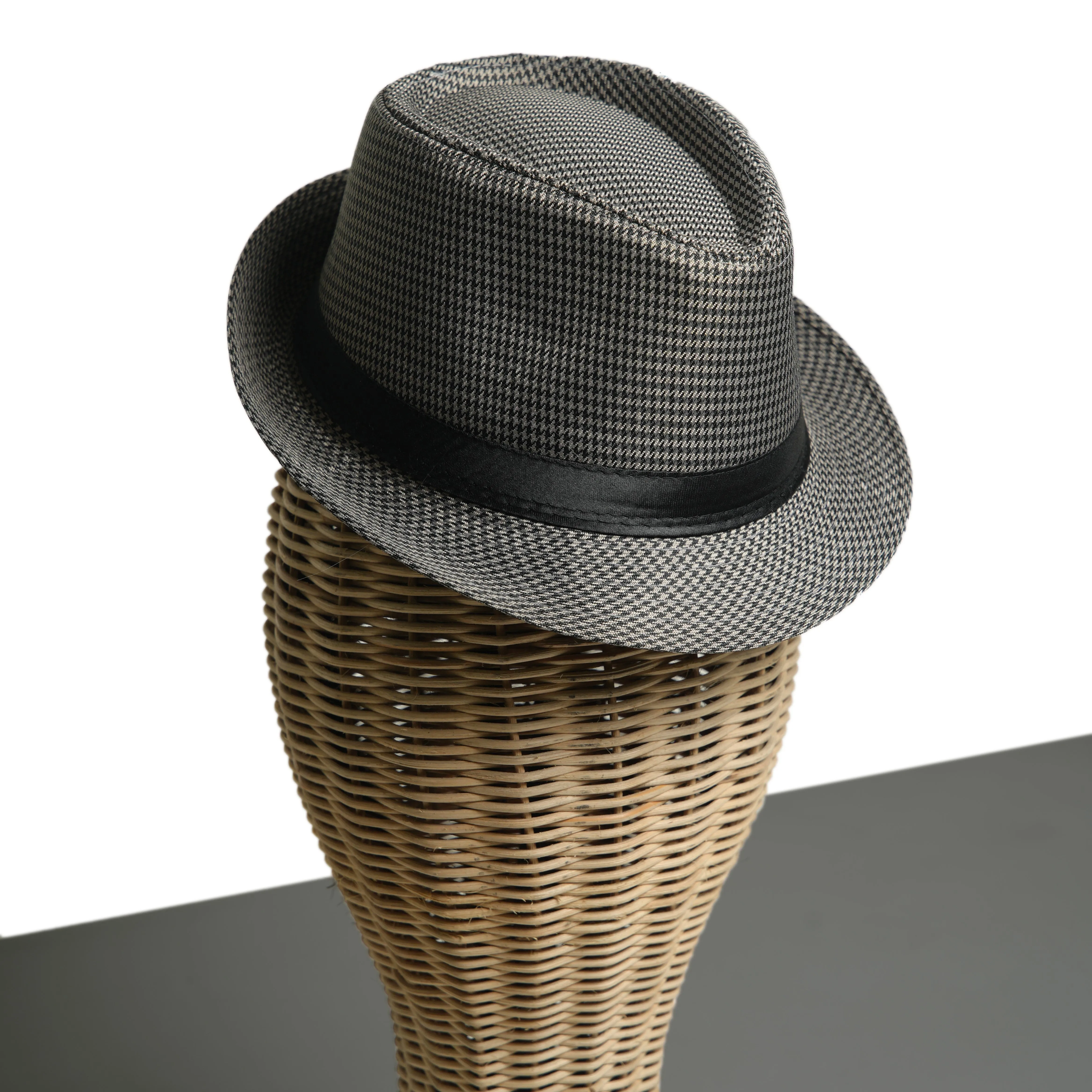 Chokore Fedora Hat in Houndstooth Pattern (Gray)