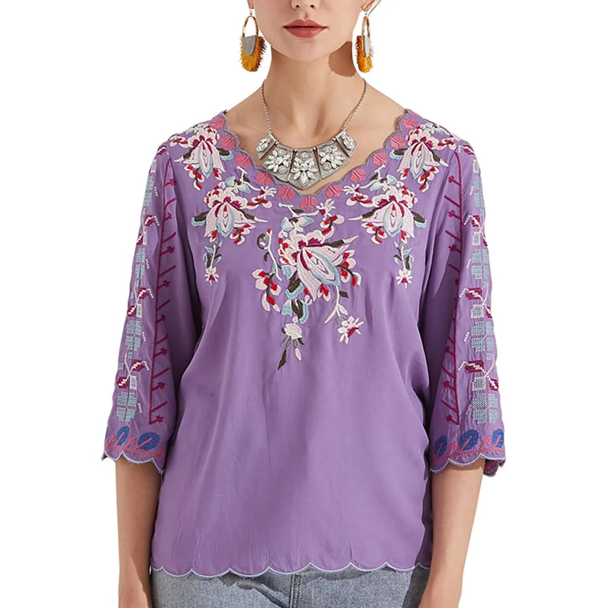 COTTON V-NECK FLORAL EMBROIDERED TOP_CWTBLL0824