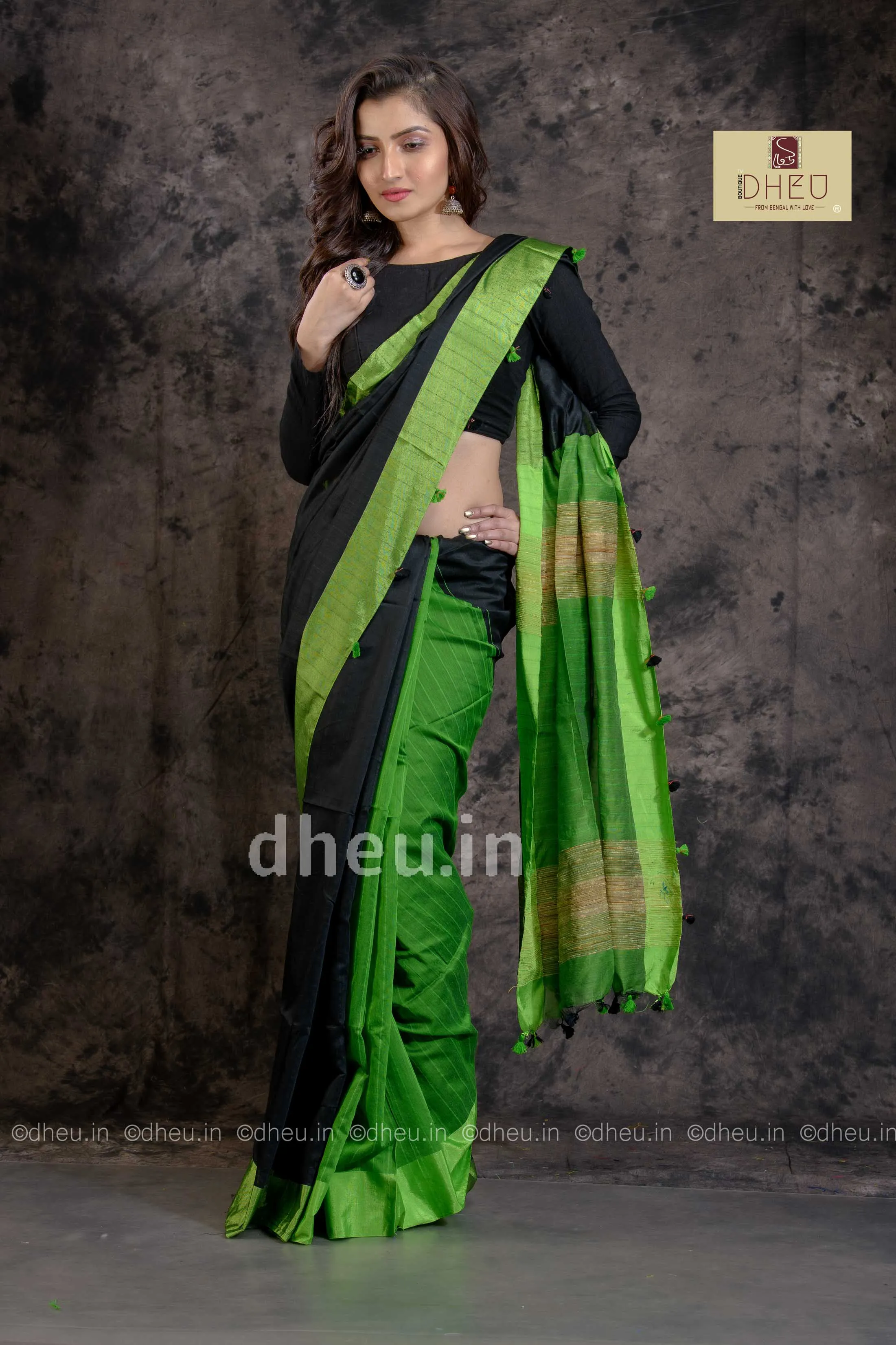 Handloom Saree-Kurta Couple Set