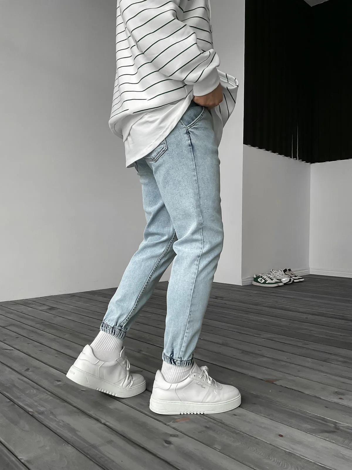 Ice Blue V2 Jogger Jeans BB5259