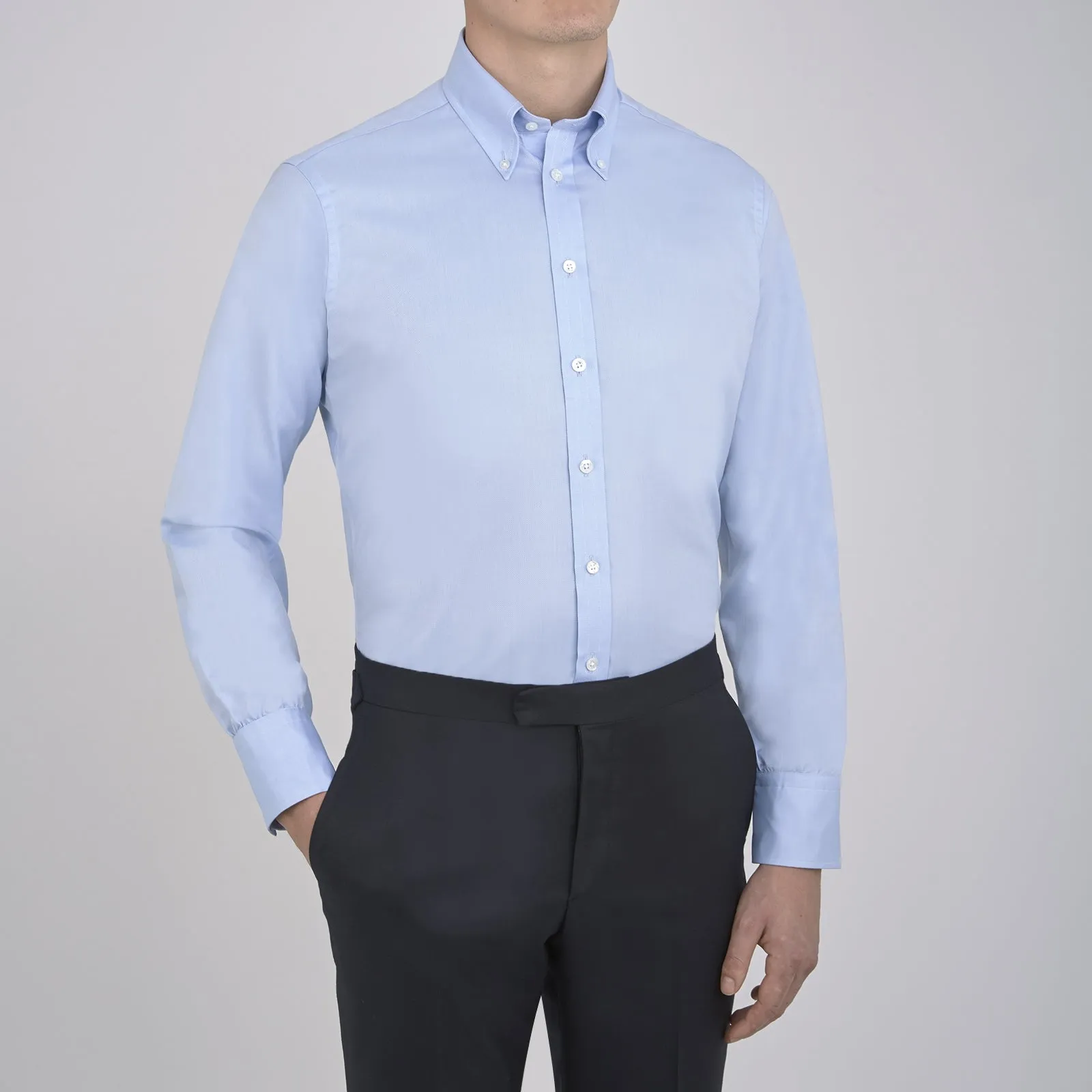 <div>Light Blue Royal Oxford Cotton Shirt with Button-Down Collar and 3-Button Cuffs</div>
<div>&nbsp;</div>