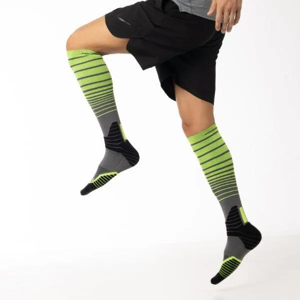 Men's Run Free Running Green knee high socks 2-packs