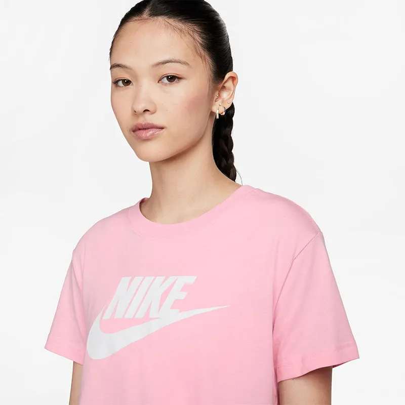 Nike Women's Sportswear Essential Cropped T-Shirt