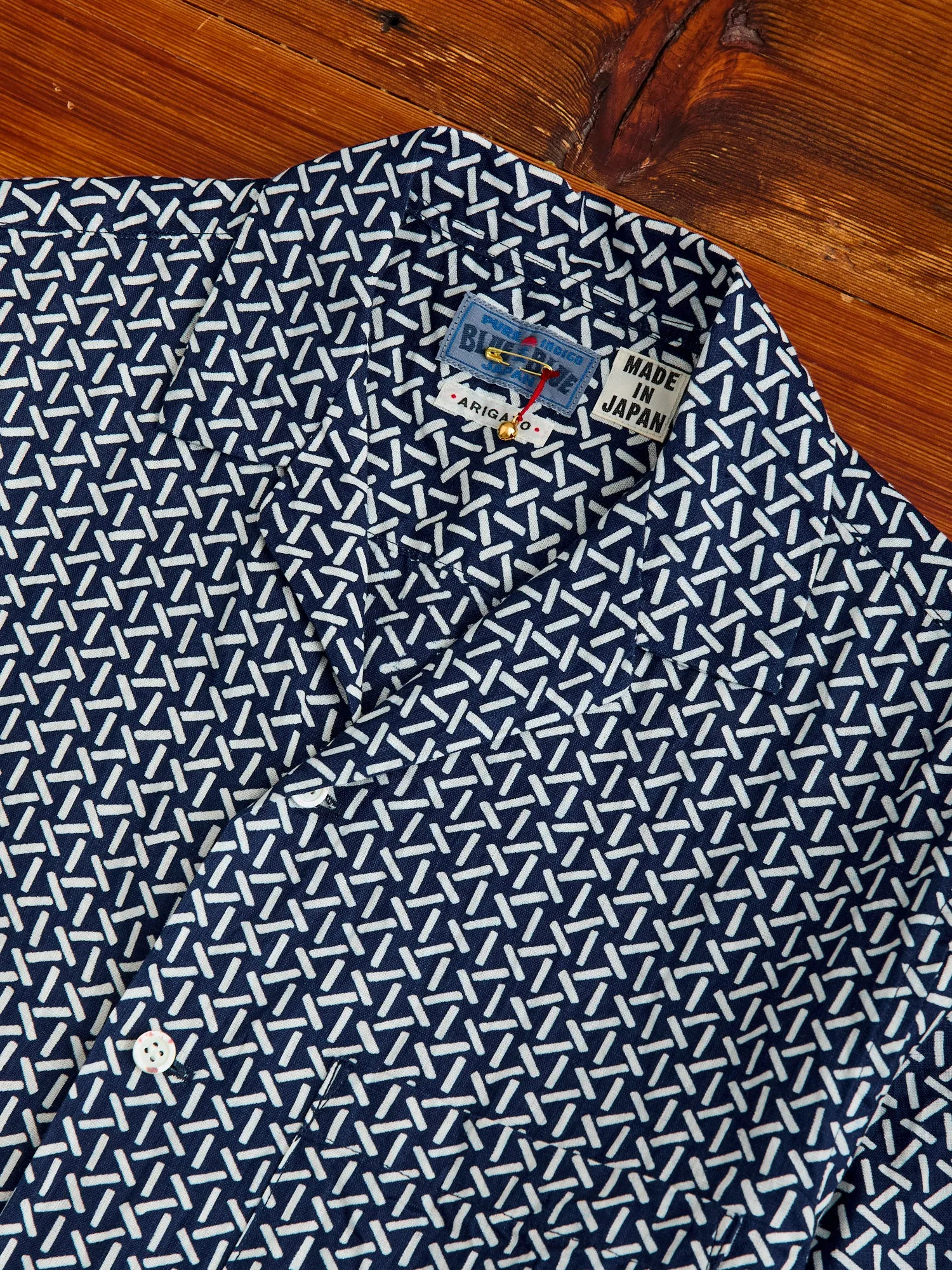 "Yama-Komon" Bassen Short Sleeve Shirt in Indigo