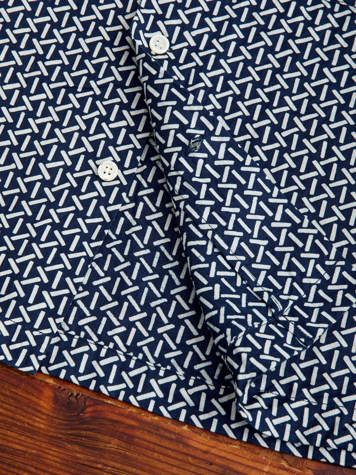 "Yama-Komon" Bassen Short Sleeve Shirt in Indigo